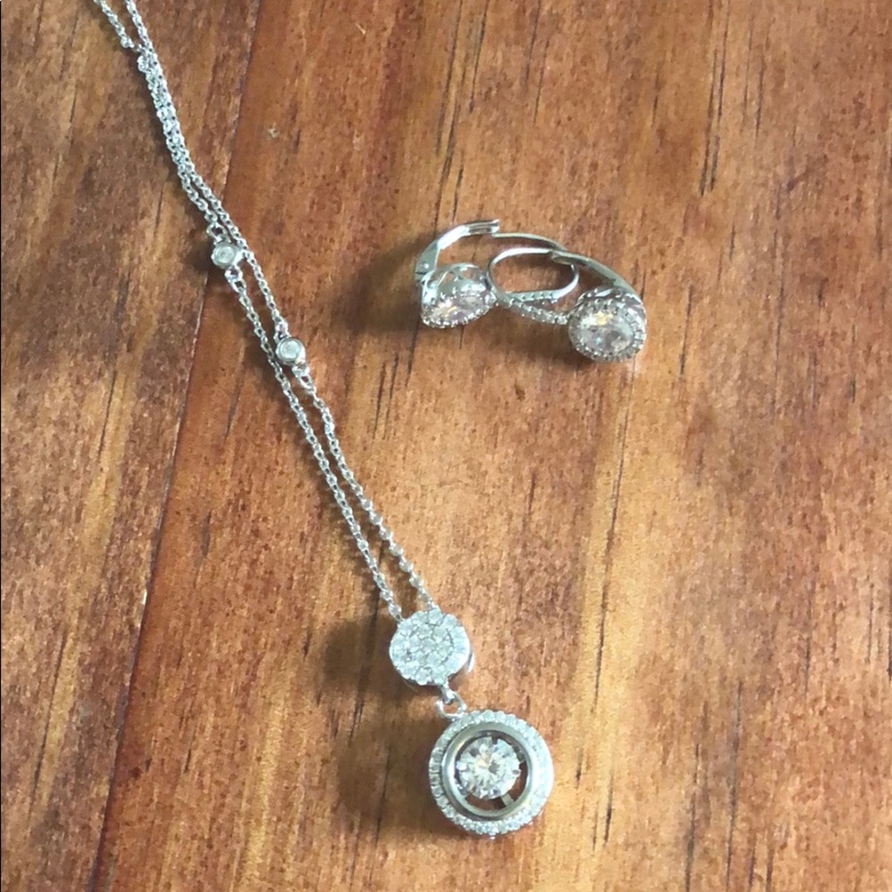 Earring and necklace set.